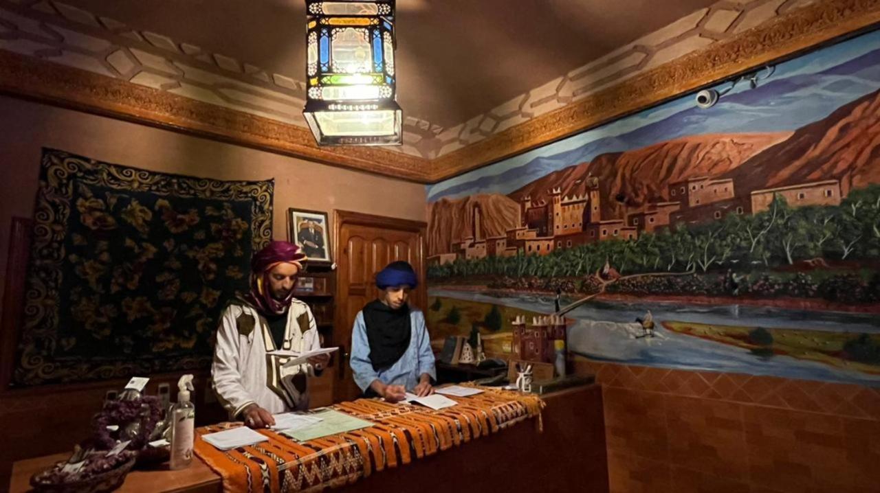 Kasbah La Famille Berbere Hotell Boumalne Exteriör bild