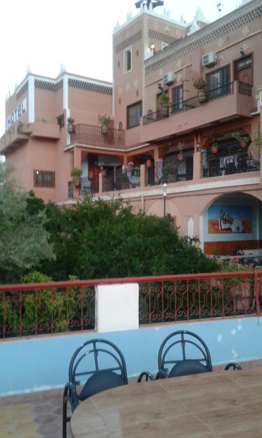 Kasbah La Famille Berbere Hotell Boumalne Exteriör bild