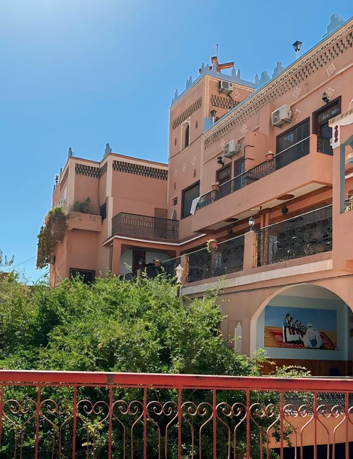 Kasbah La Famille Berbere Hotell Boumalne Exteriör bild